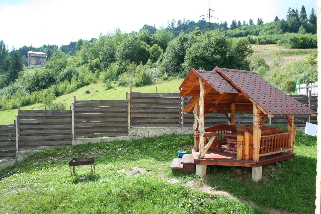 Chagari Hotel Slavske Bagian luar foto