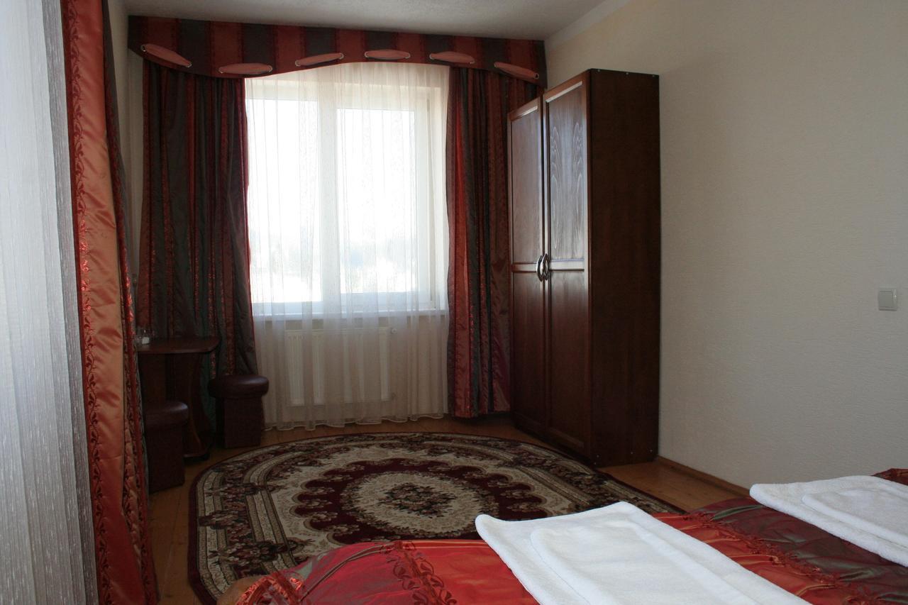 Chagari Hotel Slavske Bagian luar foto