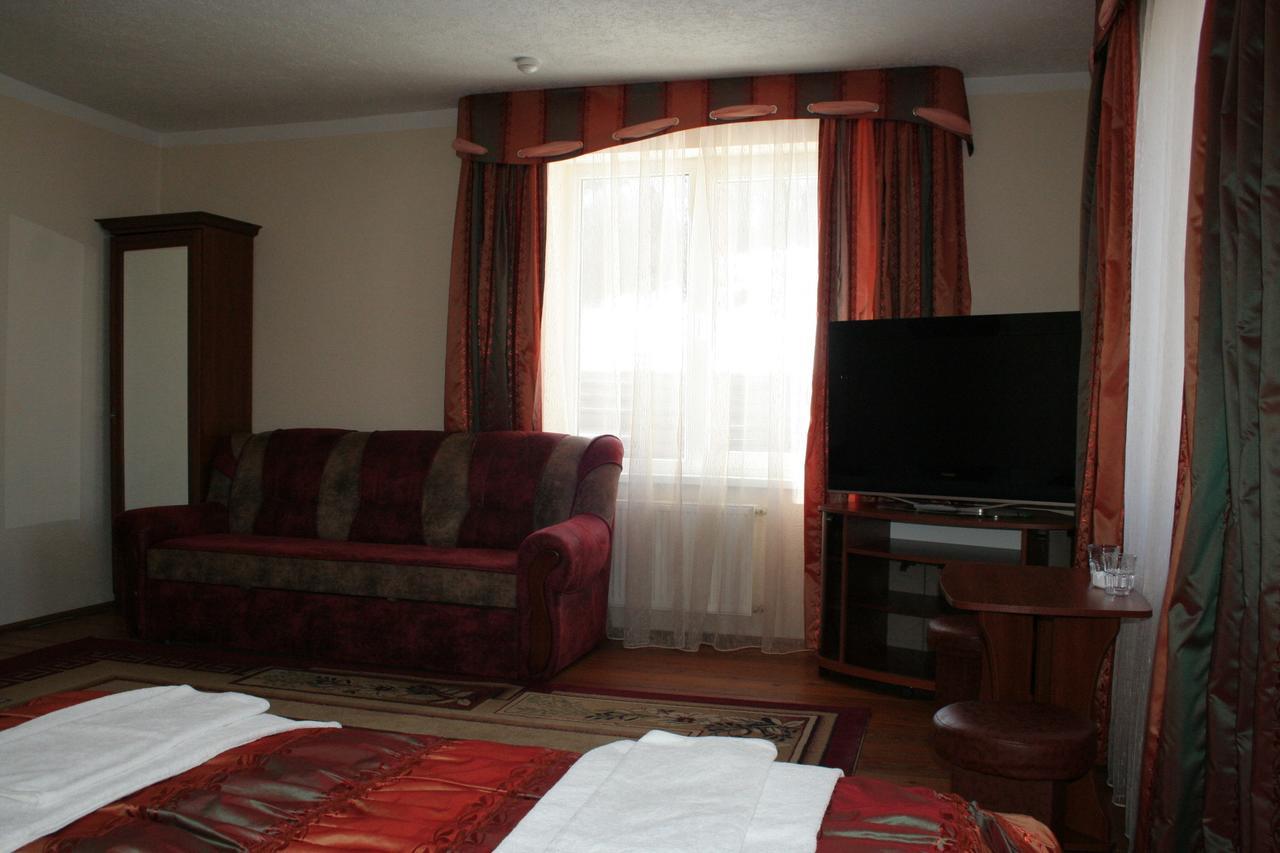 Chagari Hotel Slavske Bagian luar foto